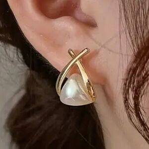 Simulated Pearl  Dress Twist deco Earrings